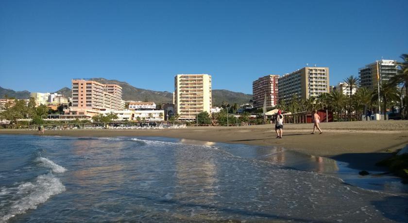 First Line, To The Beach, 1 Bed , Sleeps Apartment Benalmadena